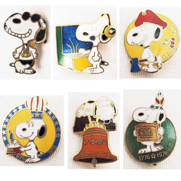 Snoopy Set of 20 Vintage Aviva Taiwan Enamel Pin Pins Brooches Bicentennial